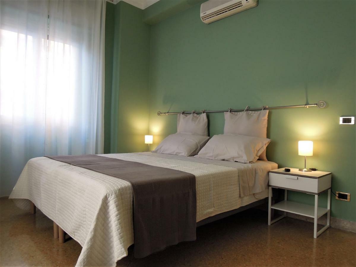 Elera Holiday Apartment Palermo Ngoại thất bức ảnh